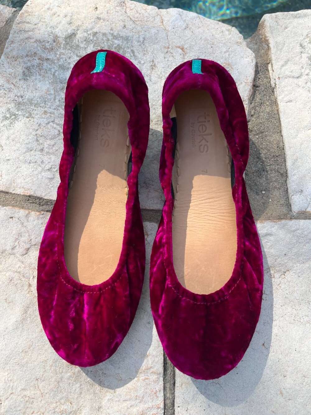 EUC Tieks Limited Release Tyrian Magenta Velvet Ballet Flats - Picture 5 of 6